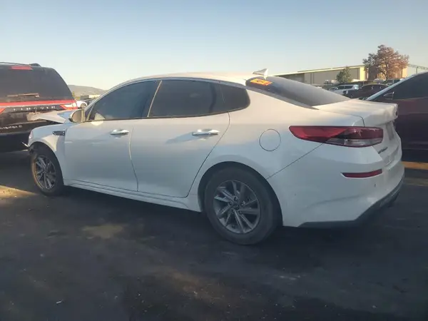 5XXGT4L38KG293053 2019 KIA OPTIMA - Image 2