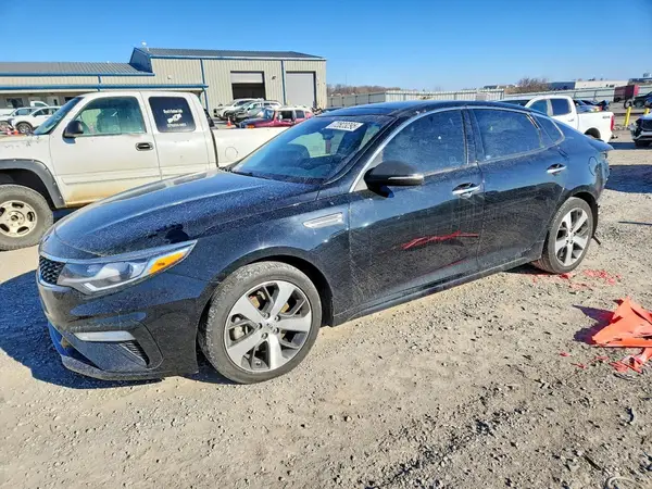 5XXGT4L38KG293084 2019 KIA OPTIMA - Image 1