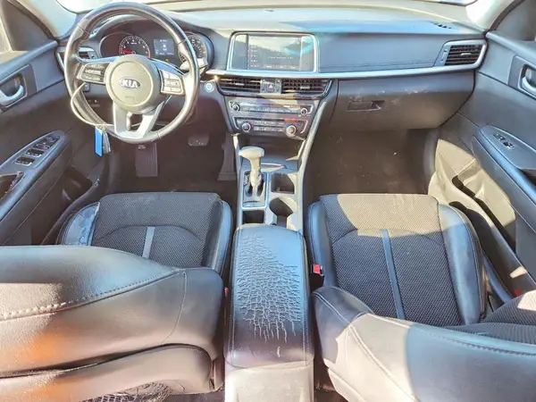 5XXGT4L38KG293084 2019 KIA OPTIMA - Image 8