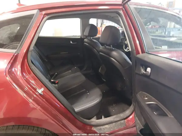 5XXGT4L38KG296471 2019 KIA OPTIMA - Image 8