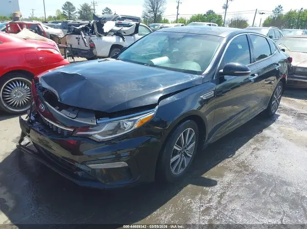 5XXGT4L38KG300518 2019 KIA OPTIMA - Image 2