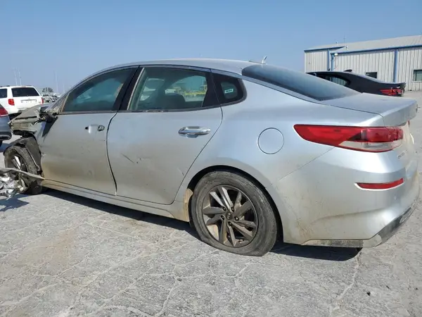 5XXGT4L38KG300776 2019 KIA OPTIMA - Image 2