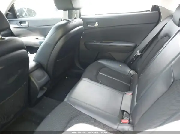 5XXGT4L38KG303595 2019 KIA OPTIMA - Image 8