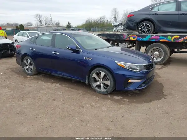 5XXGT4L38KG304763 2019 KIA OPTIMA - Image 1