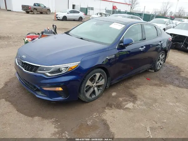 5XXGT4L38KG304763 2019 KIA OPTIMA - Image 2