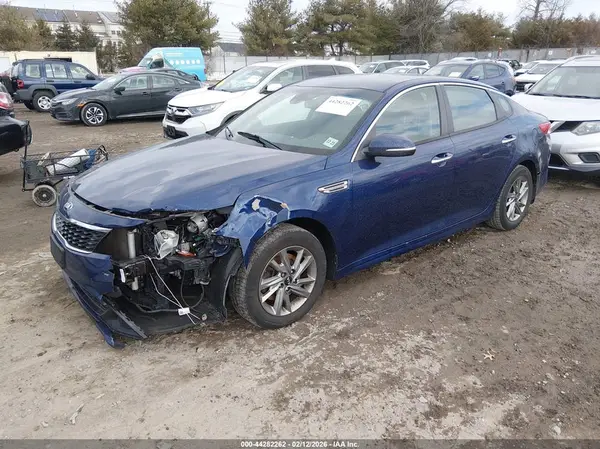 5XXGT4L38KG306576 2019 KIA OPTIMA - Image 2