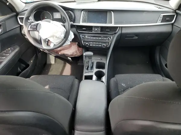 5XXGT4L38KG306870 2019 KIA OPTIMA - Image 8