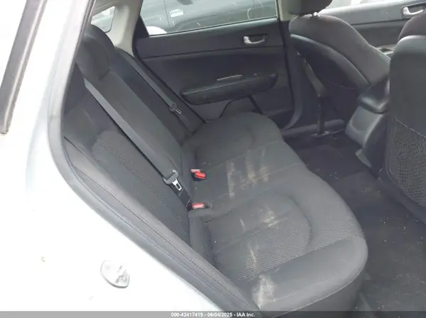 5XXGT4L38KG307534 2019 KIA OPTIMA - Image 8