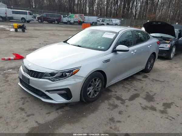 5XXGT4L38KG309655 2019 KIA OPTIMA - Image 2