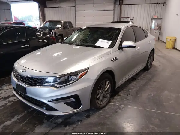 5XXGT4L38KG310580 2019 KIA OPTIMA - Image 2