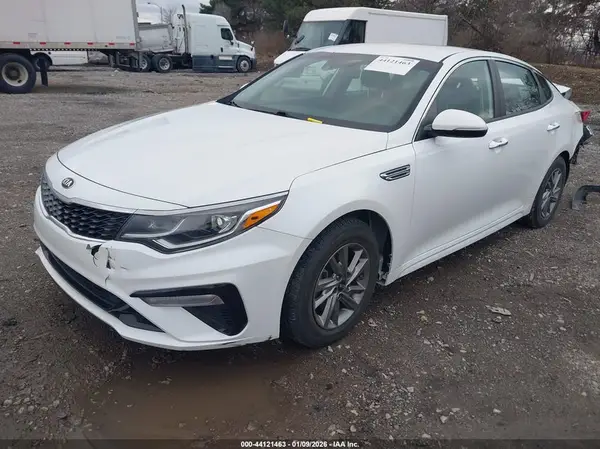 5XXGT4L38KG318100 2019 KIA OPTIMA - Image 2