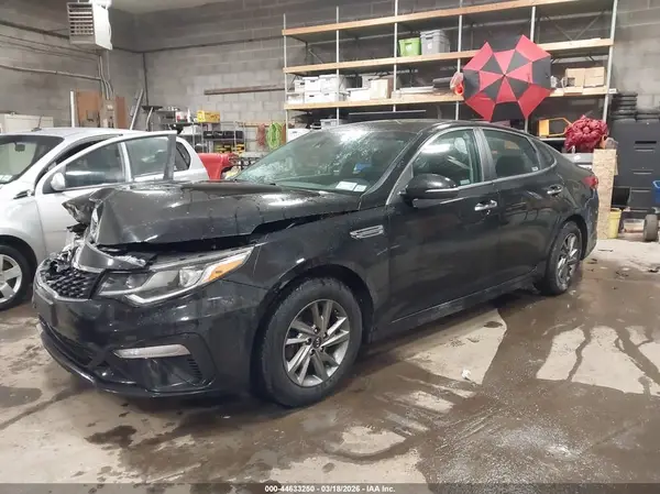 5XXGT4L38KG320669 2019 KIA OPTIMA - Image 2