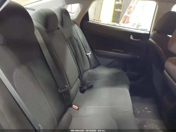 5XXGT4L38KG320669 2019 KIA OPTIMA - Image 8