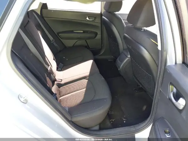 5XXGT4L38KG320784 2019 KIA OPTIMA - Image 8