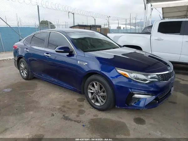 5XXGT4L38KG321546 2019 KIA OPTIMA - Image 1