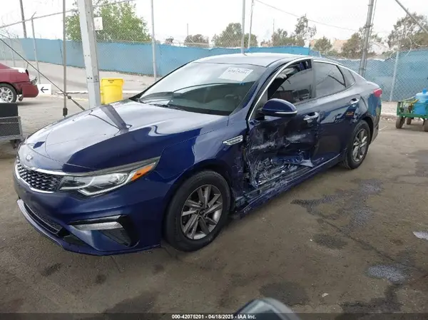 5XXGT4L38KG321546 2019 KIA OPTIMA - Image 2