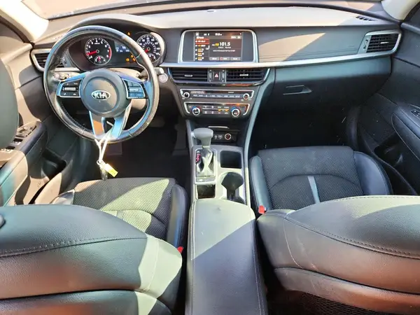 5XXGT4L38KG327704 2019 KIA OPTIMA - Image 8
