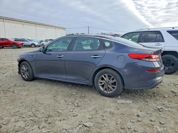 5XXGT4L38KG329016 2019 KIA OPTIMA - Image 2