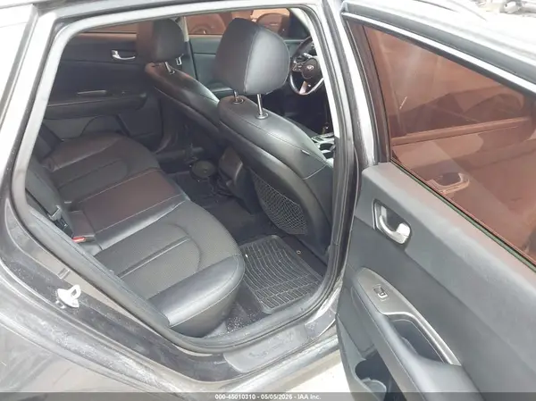 5XXGT4L38KG329923 2019 KIA OPTIMA - Image 8