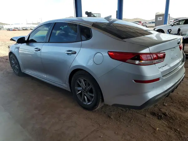 5XXGT4L38KG330344 2019 KIA OPTIMA - Image 2