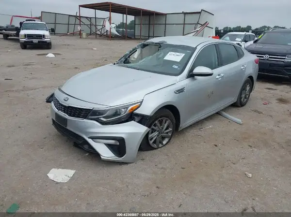 5XXGT4L38KG330893 2019 KIA OPTIMA - Image 2