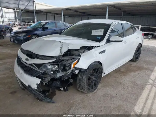 5XXGT4L38KG333812 2019 KIA OPTIMA - Image 2