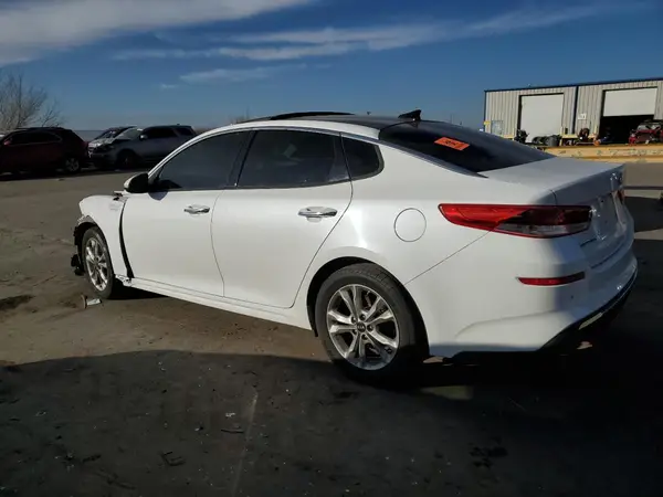 5XXGT4L38KG335074 2019 KIA OPTIMA - Image 2