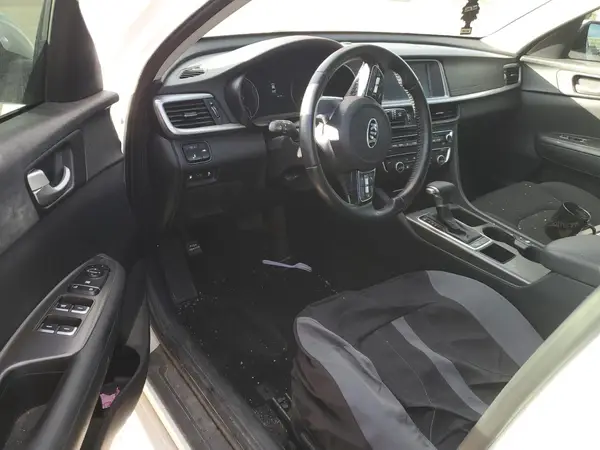 5XXGT4L38KG335074 2019 KIA OPTIMA - Image 8