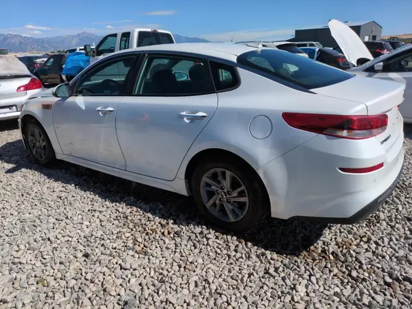5XXGT4L38KG335284 2019 KIA OPTIMA - Image 2
