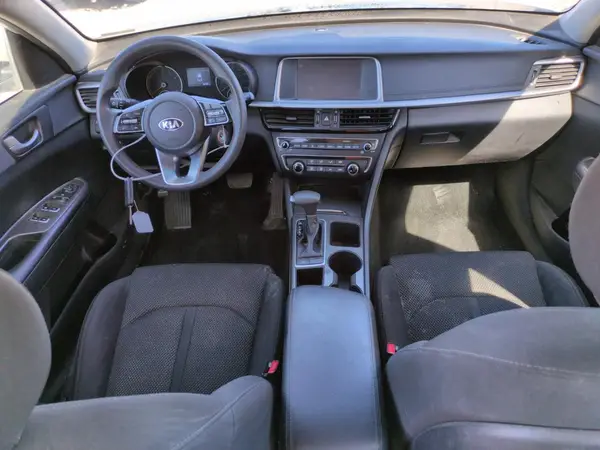 5XXGT4L38KG335284 2019 KIA OPTIMA - Image 8
