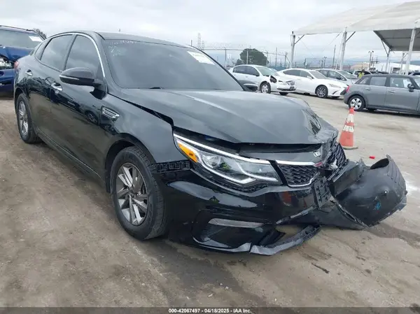 5XXGT4L38KG335561 2019 KIA OPTIMA - Image 1