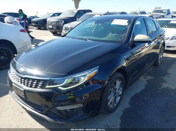 5XXGT4L38KG336547 2019 KIA OPTIMA - Image 2