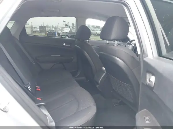 5XXGT4L38KG337147 2019 KIA OPTIMA - Image 8