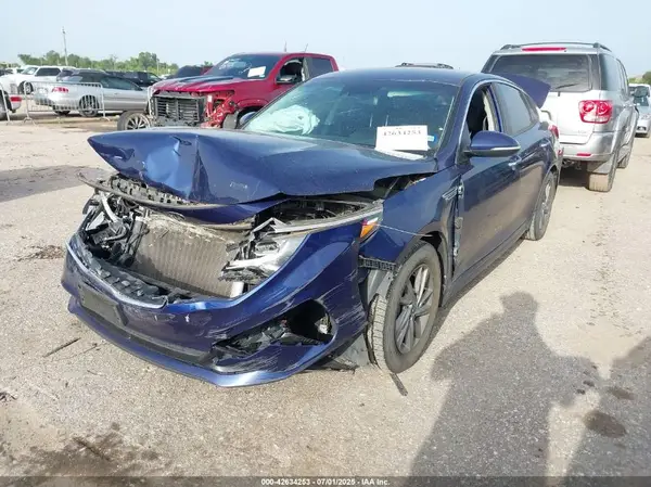 5XXGT4L38KG338315 2019 KIA OPTIMA - Image 2