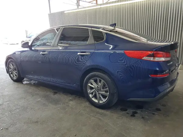 5XXGT4L38KG338377 2019 KIA OPTIMA - Image 2