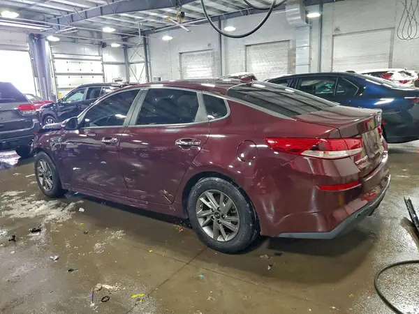 5XXGT4L38KG338816 2019 KIA OPTIMA - Image 2