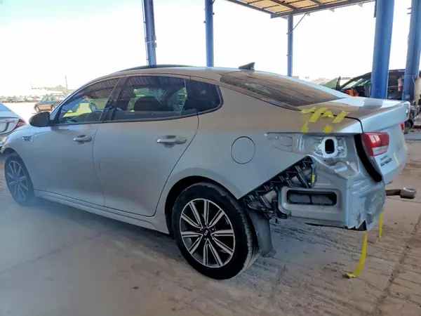 5XXGT4L38KG340081 2019 KIA OPTIMA - Image 2