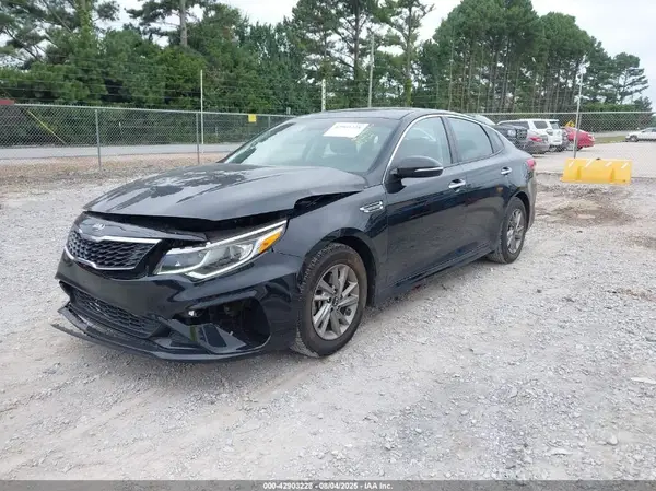5XXGT4L38KG340579 2019 KIA OPTIMA - Image 2