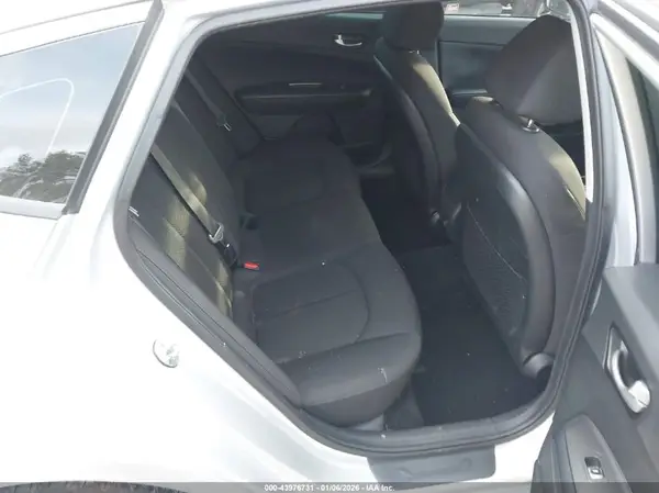 5XXGT4L38KG342543 2019 KIA OPTIMA - Image 8
