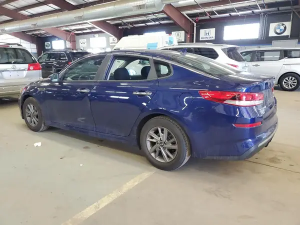 5XXGT4L38KG344857 2019 KIA OPTIMA - Image 2