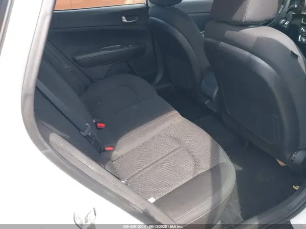 5XXGT4L38KG346026 2019 KIA OPTIMA - Image 8