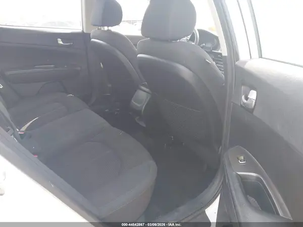 5XXGT4L38KG346589 2019 KIA OPTIMA - Image 8
