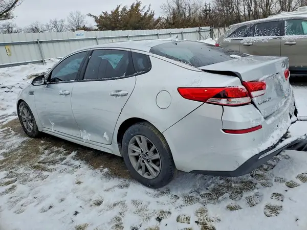 5XXGT4L38KG346849 2019 KIA OPTIMA - Image 2