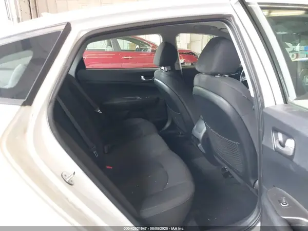 5XXGT4L38KG347113 2019 KIA OPTIMA - Image 8