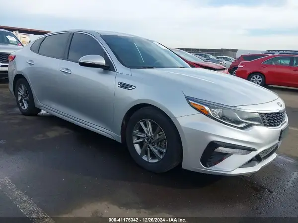 5XXGT4L38KG347662 2019 KIA OPTIMA - Image 1