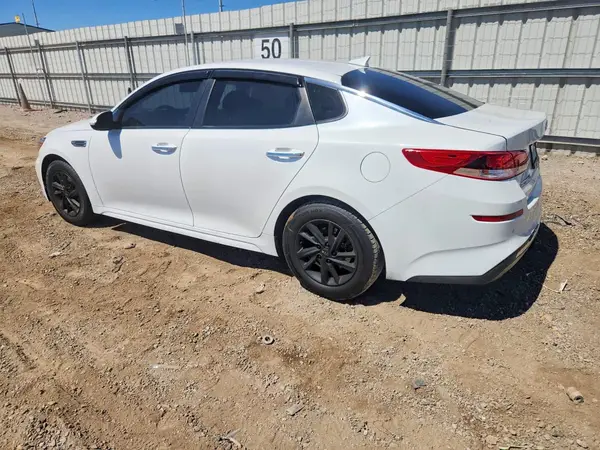 5XXGT4L38KG347712 2019 KIA OPTIMA - Image 2
