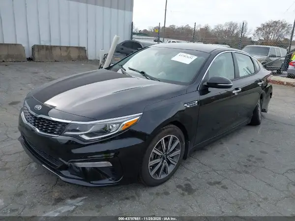5XXGT4L38KG349279 2019 KIA OPTIMA - Image 2