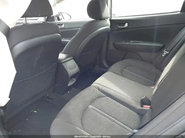5XXGT4L38KG349279 2019 KIA OPTIMA - Image 8