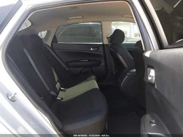 5XXGT4L38KG349301 2019 KIA OPTIMA - Image 8