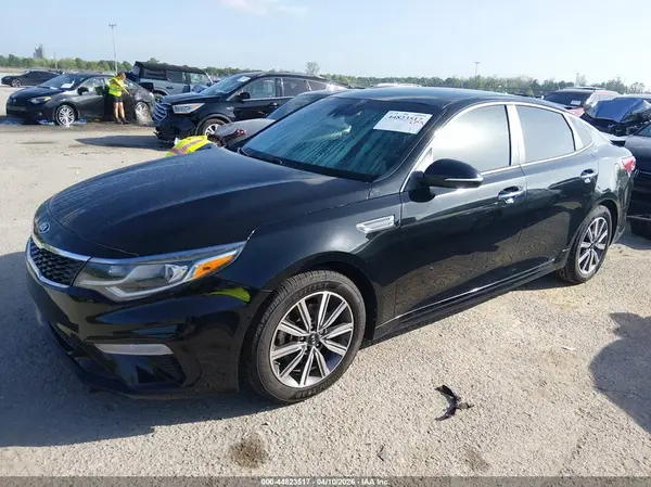 5XXGT4L38KG351047 2019 KIA OPTIMA - Image 2